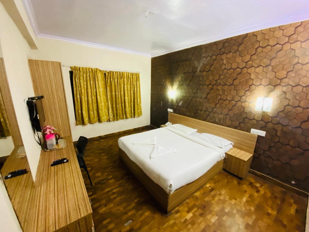 Tulips Resorts - Elkhill Resort *