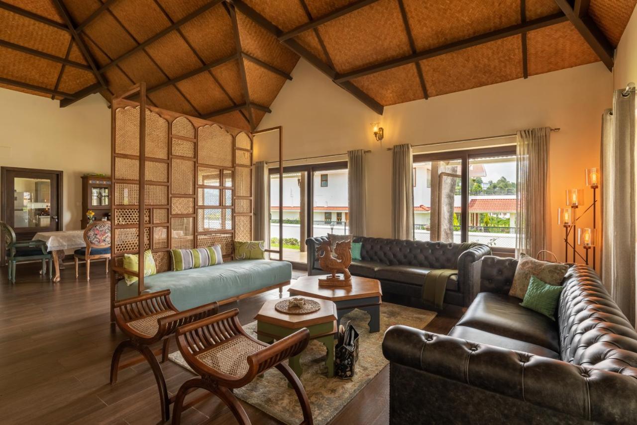 Vente Colline, Luxurious In Coonoor By Roamhome Villa