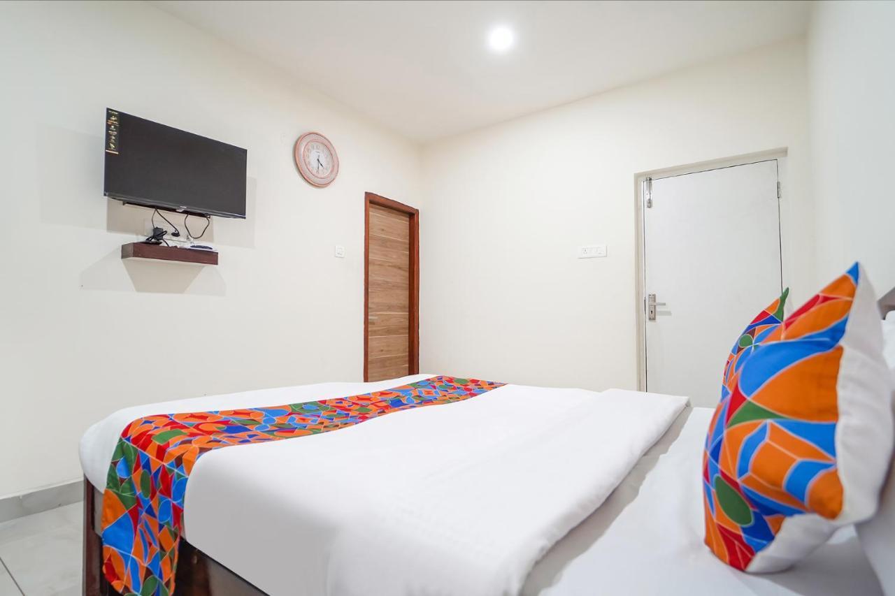 Fabhotel Season's 3*