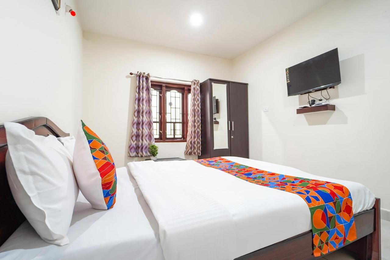 Fabhotel Season's Hotel 3*