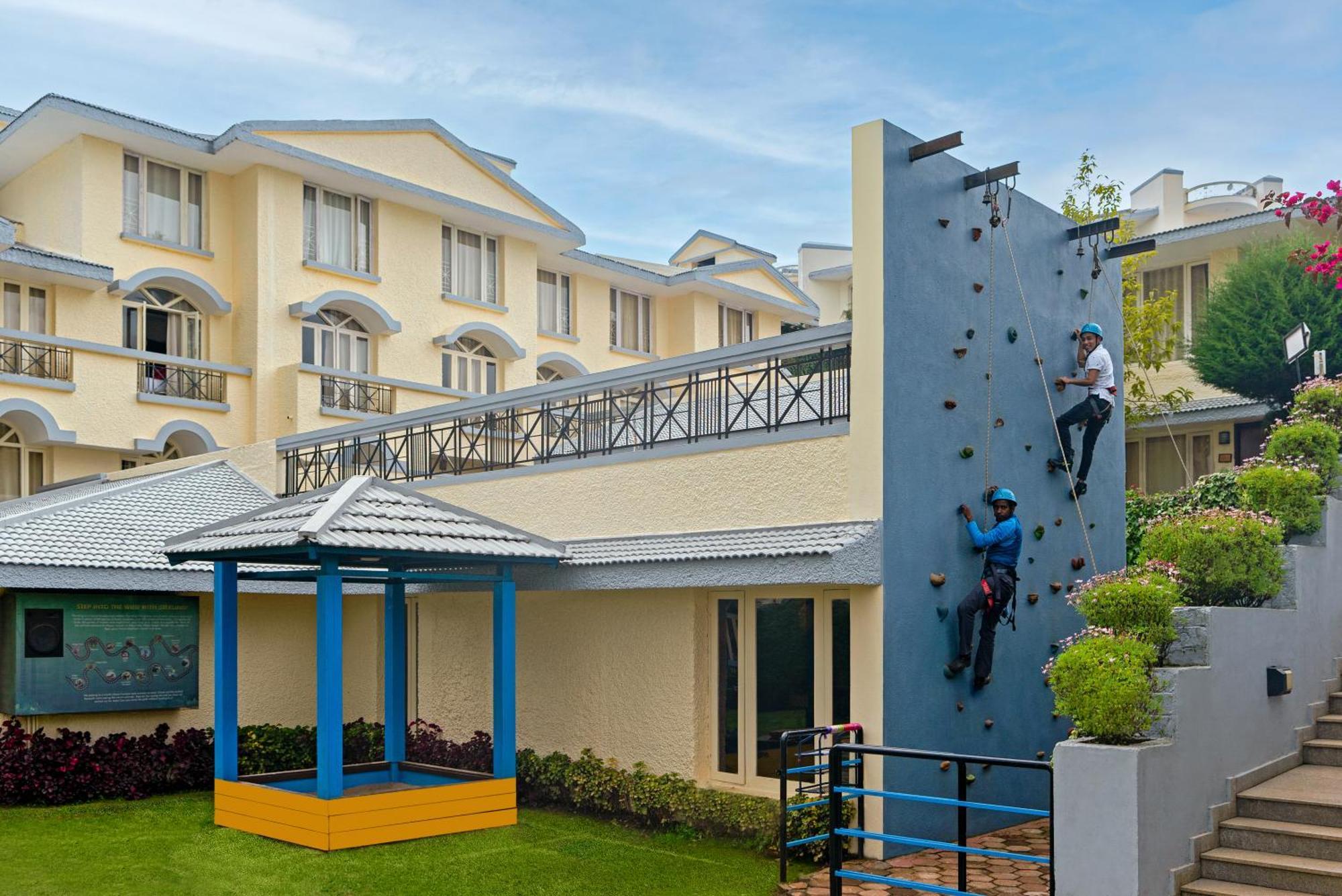 Sterling Fern Hill 5* Ooty