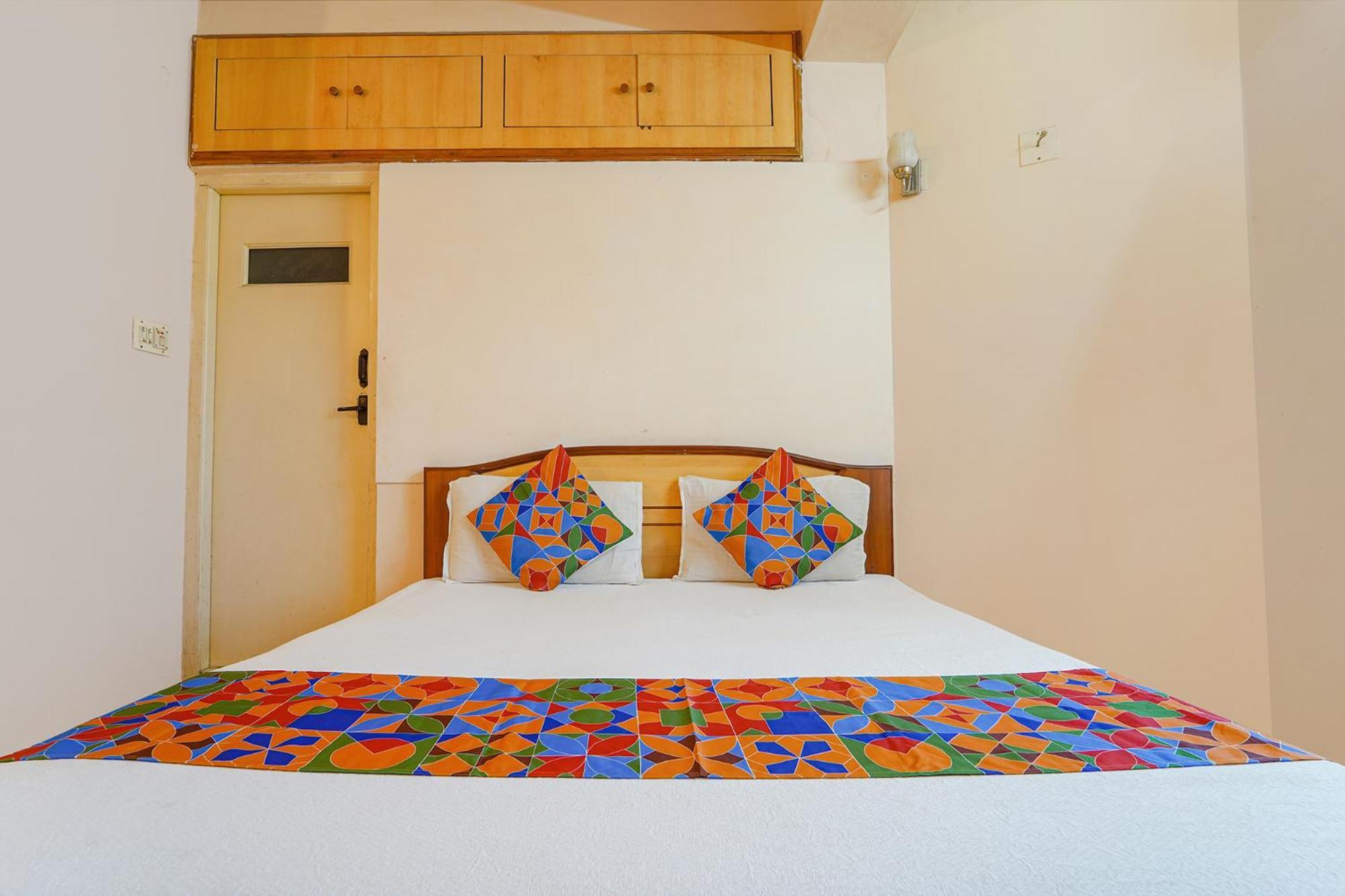 Hotel Fabhotel Mm Abode