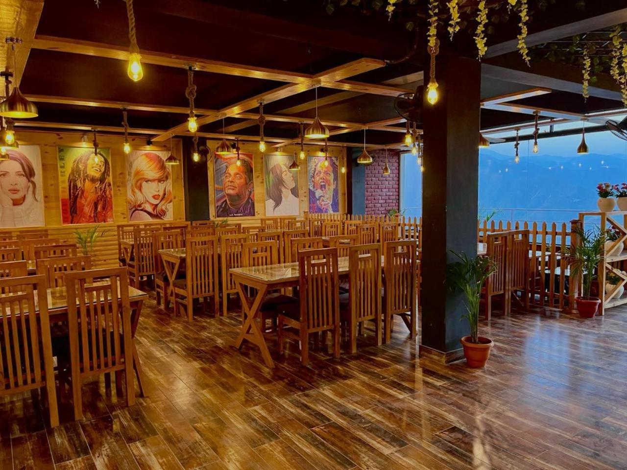 Mountain And River View, Hotel Ooty