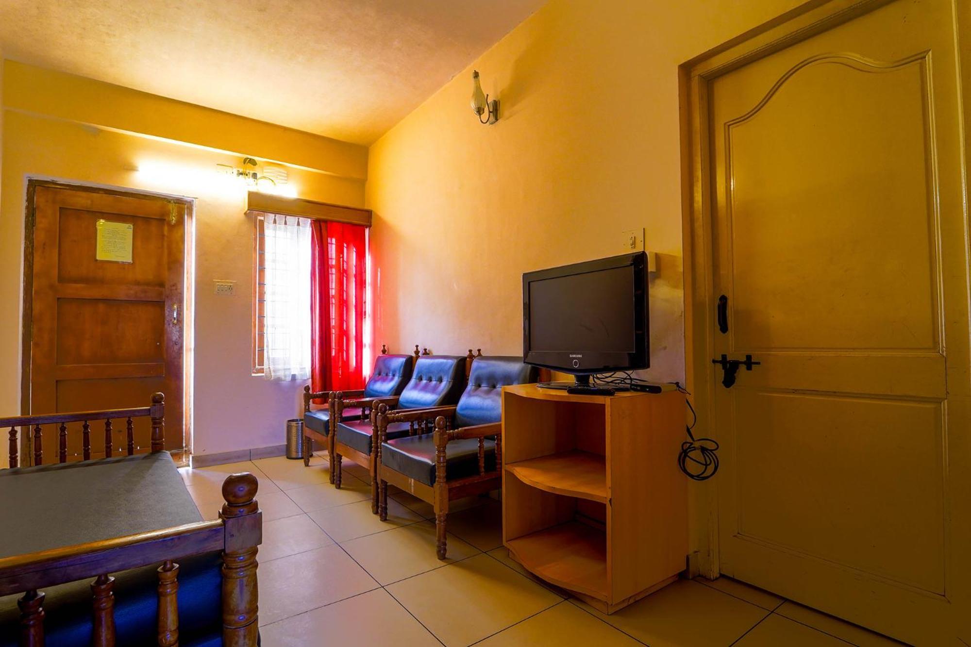 Hotel Fabhotel Mm Abode