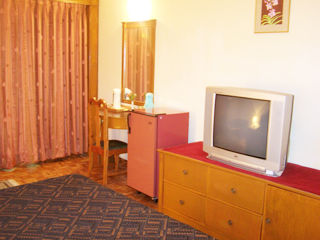 The Monarch 4*