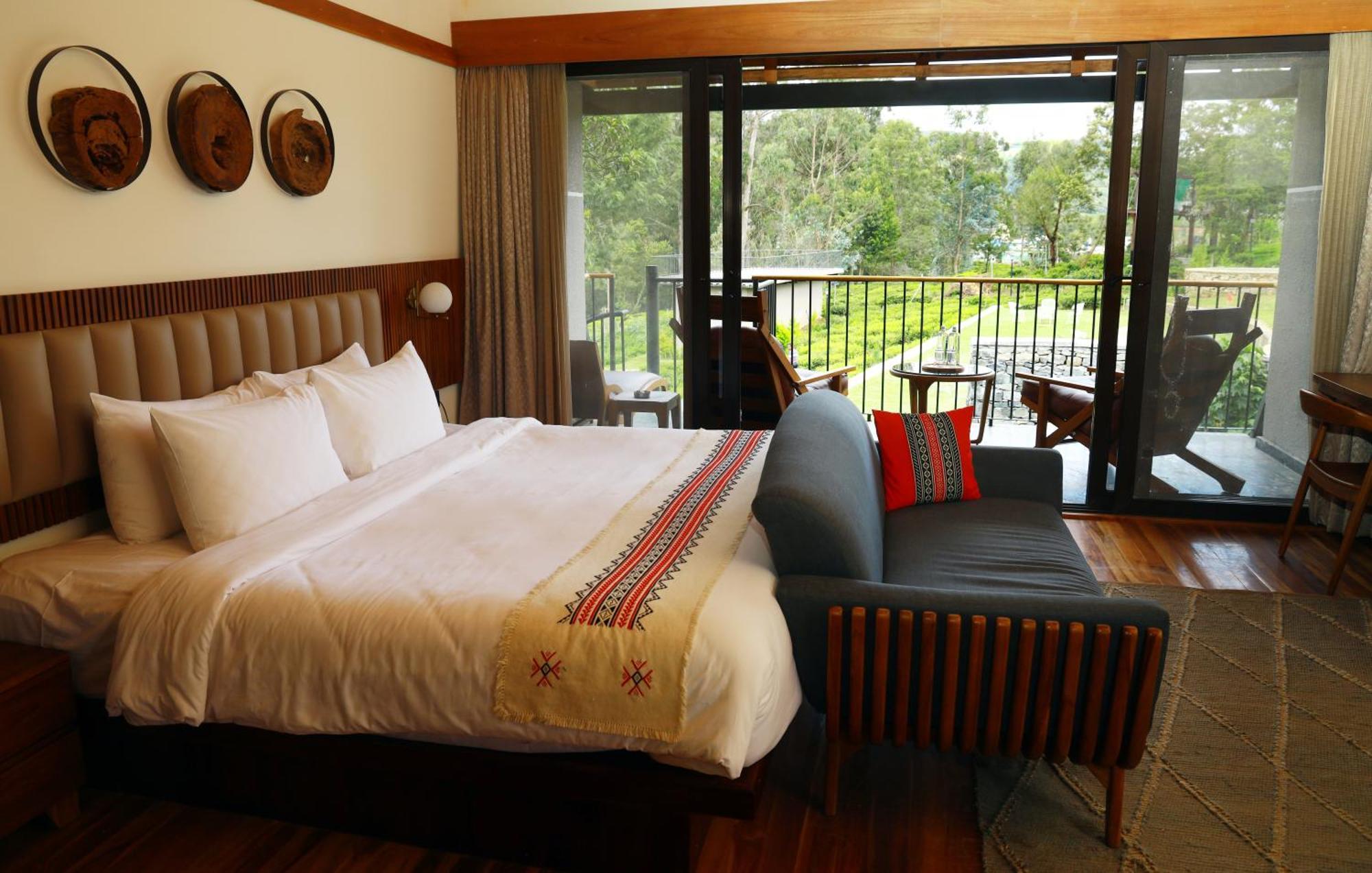 Ayatana Hotel 5*