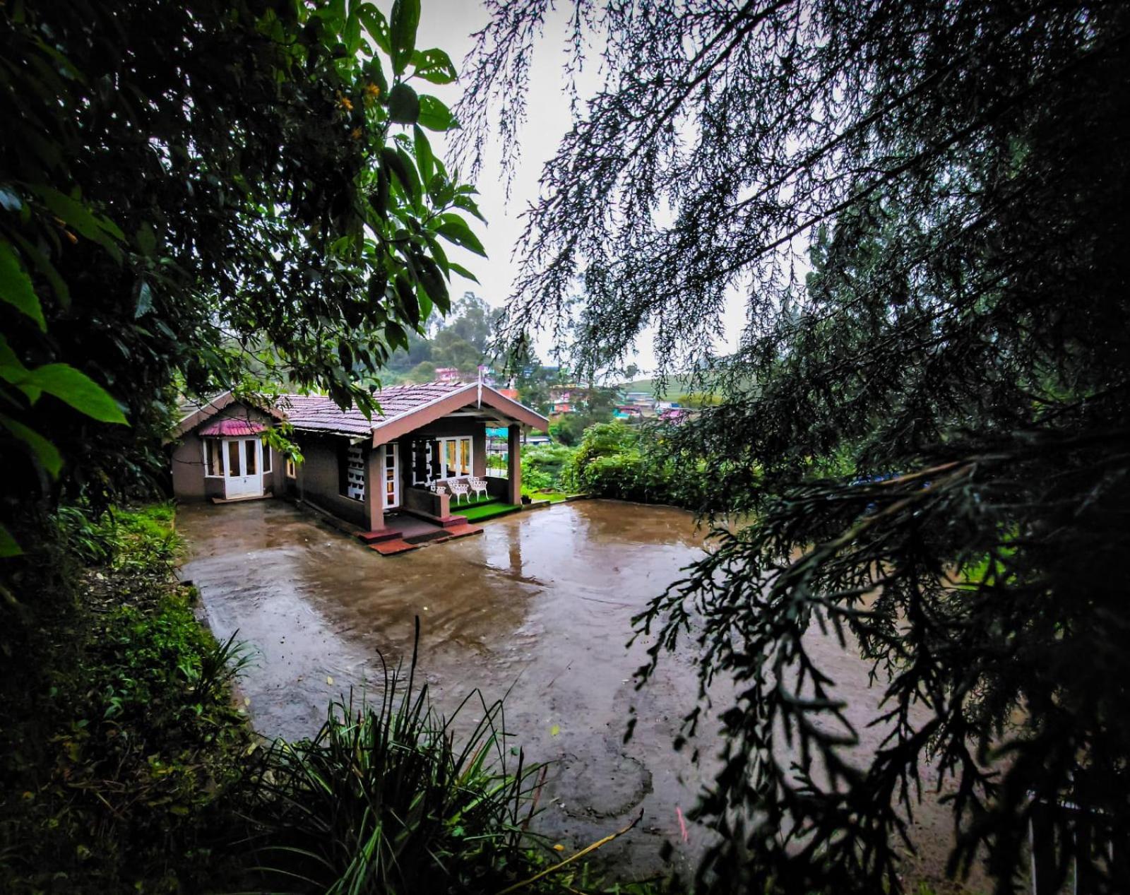 Woodside Hotel Ooty