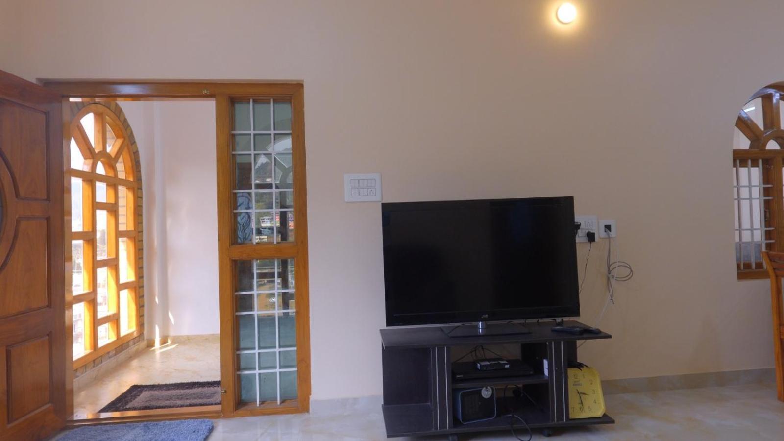 Fem's Nest Bed & Breakfast Ooty
