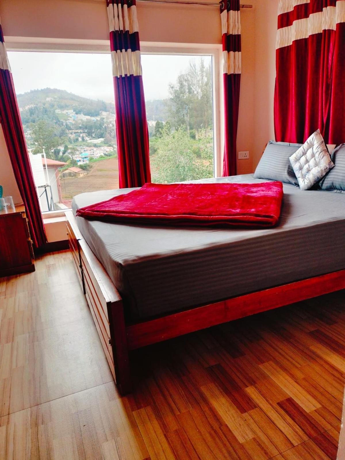 Holiday home Peace Ark Hill View Ooty