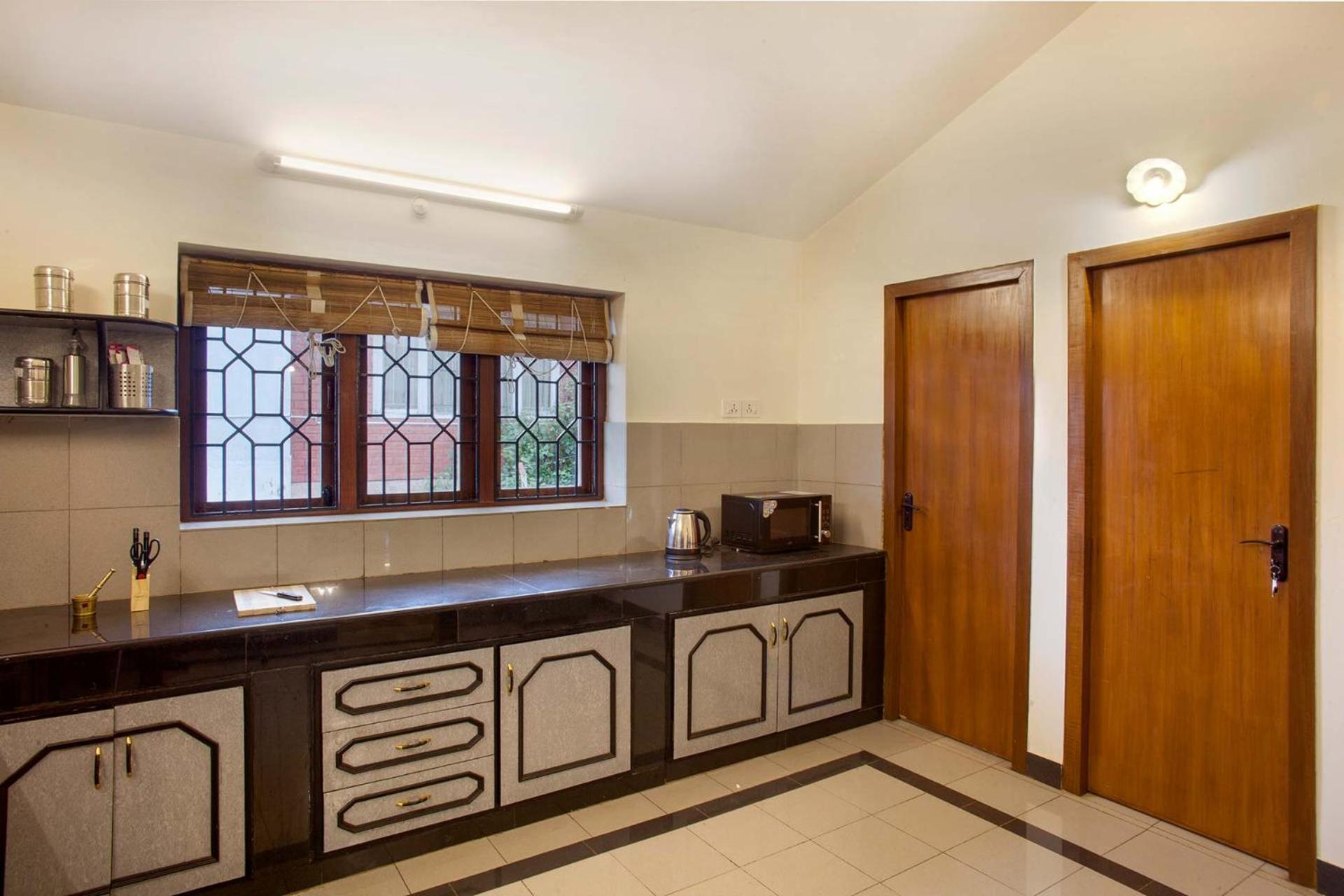 Villa Away From - 2 - Ooty, Entire 4bhk Ooty