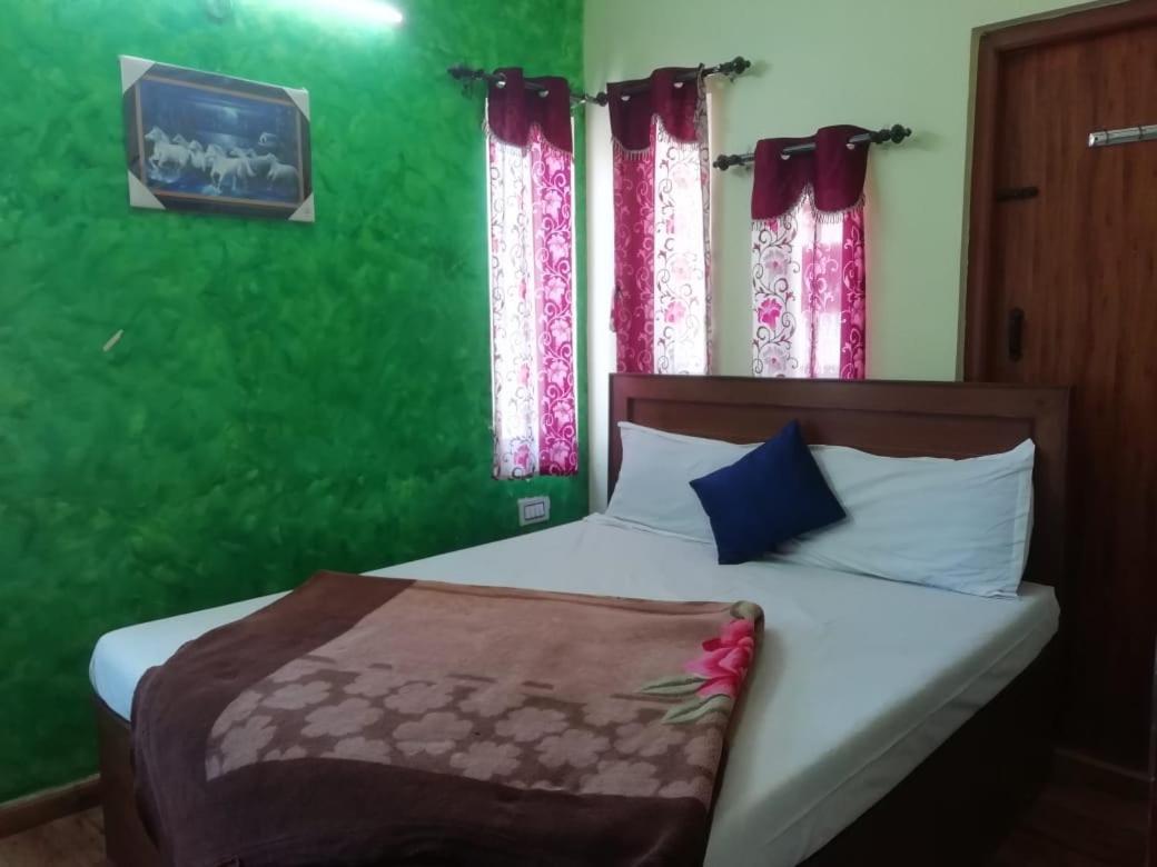 Hotel Queenhill Residency Ooty