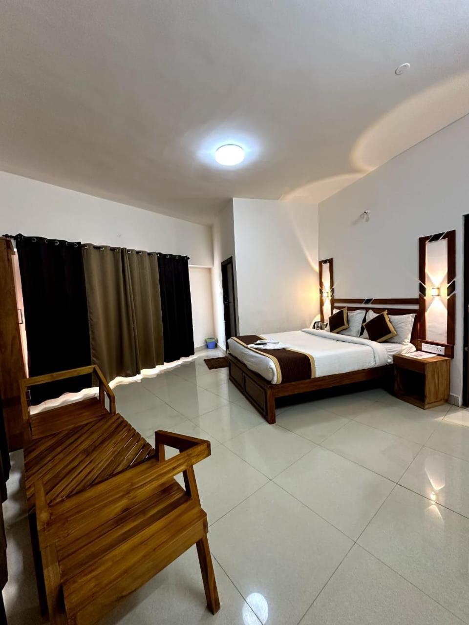 Sviksha By Lexstays Hotel