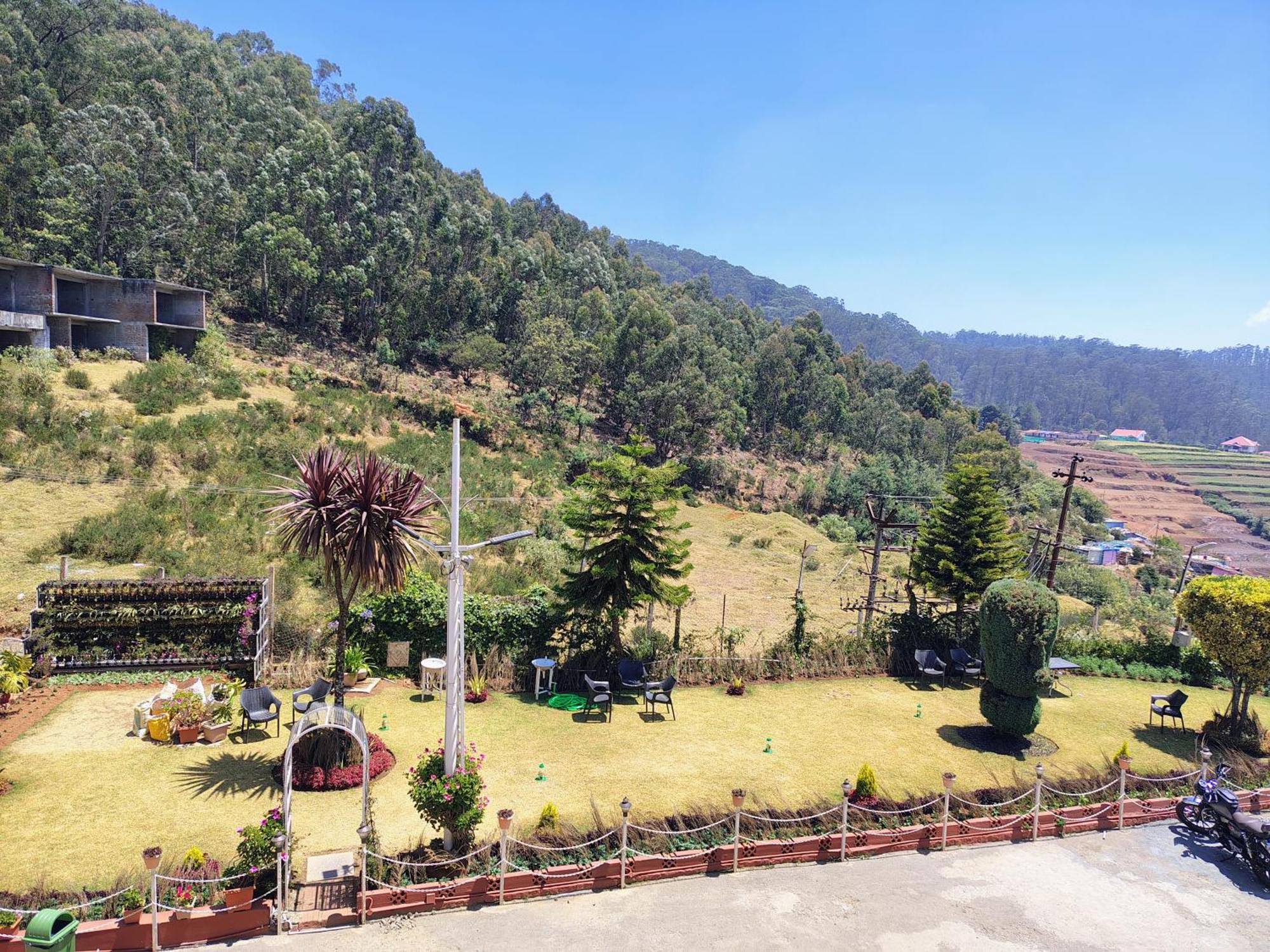 Delightz 3* Ooty