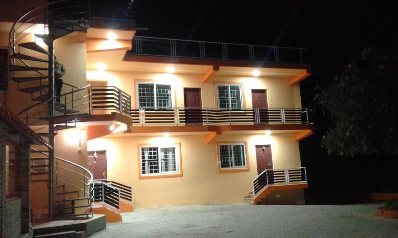 Magic Mist Resort *
