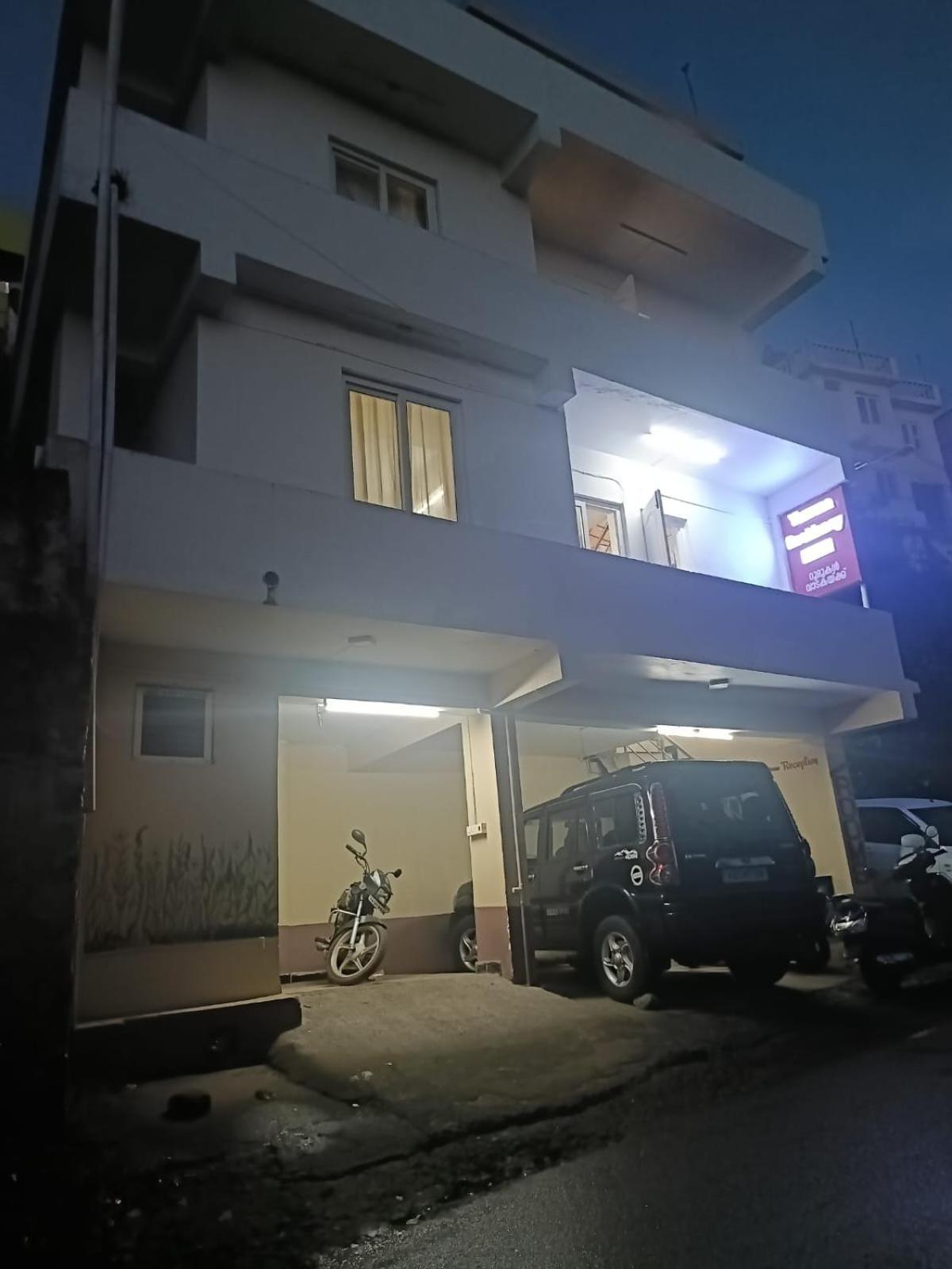 Yamuna Residency By Hrs 3*
