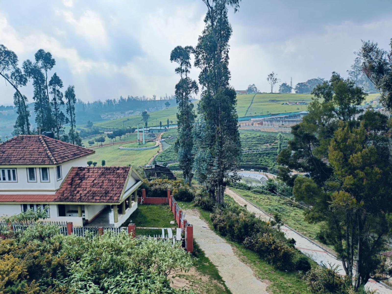 Resort Shabeer's Garden View Ooty
