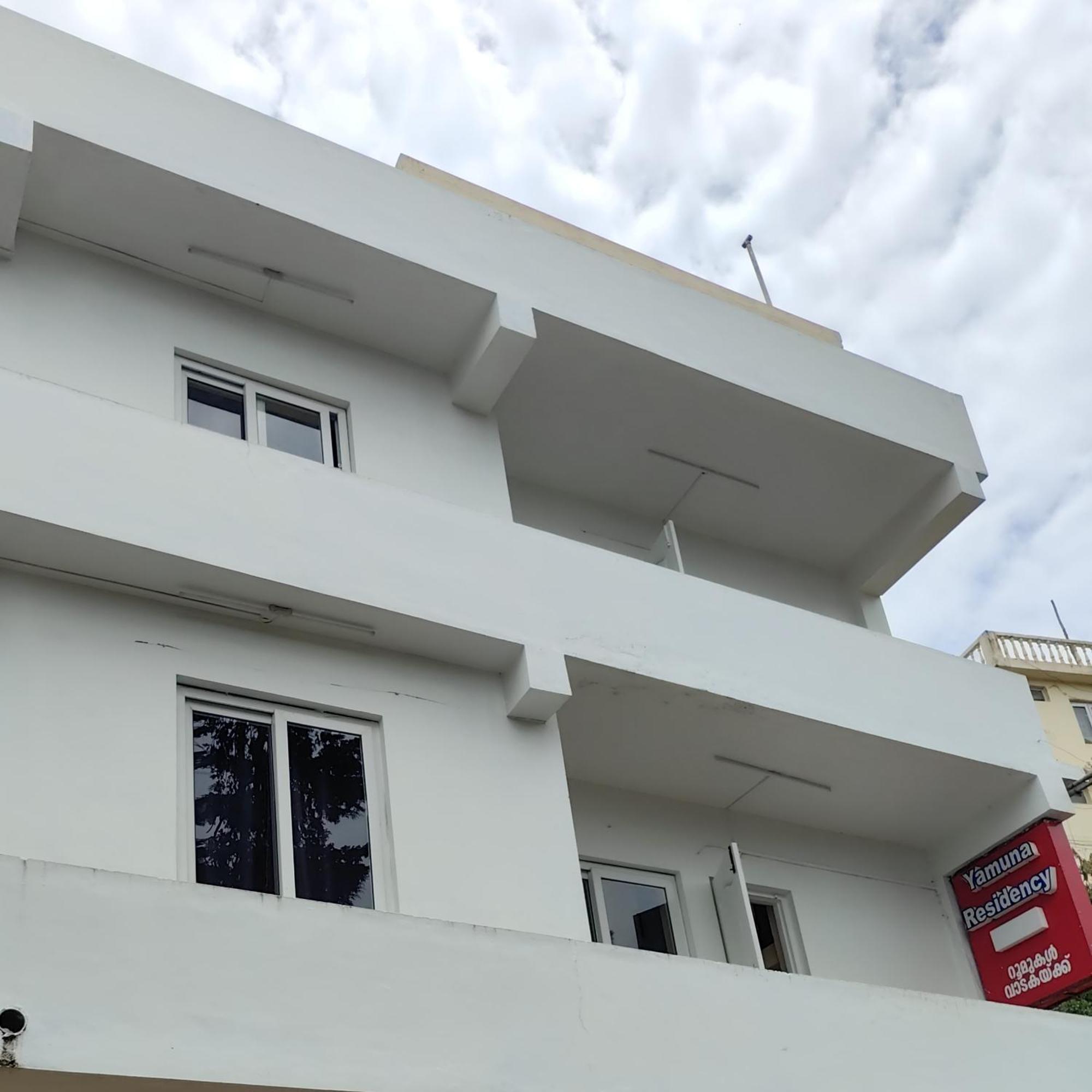 Hotel Yamuna Residency By Hrs 3*