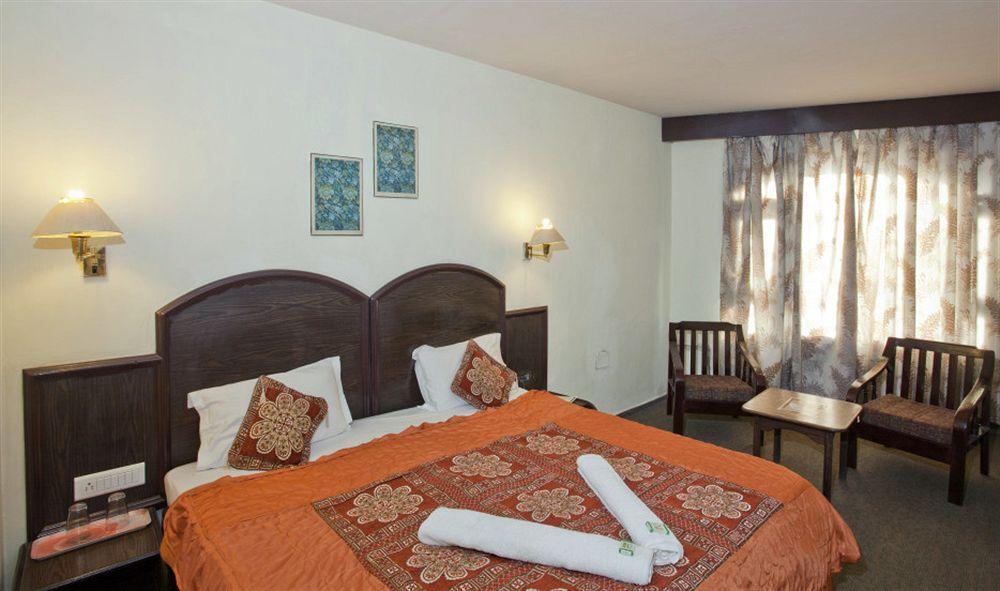 Hotel Fabhotel Khems Shoram Palace Road Ooty