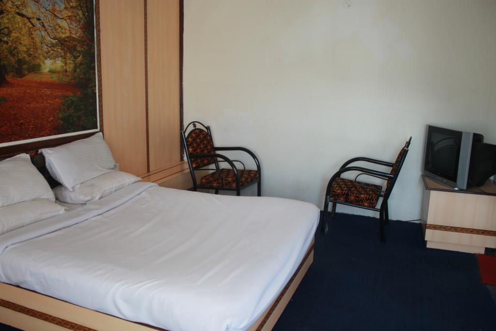 Sapphire Grand