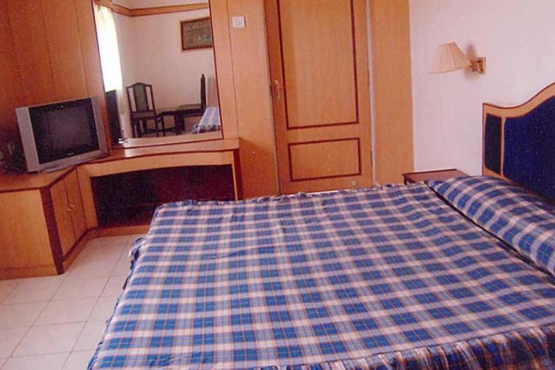 Sapphire Grand 2* Ooty