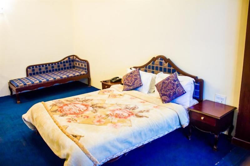 Sapphire Grand