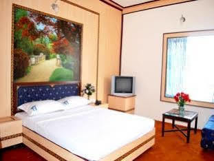 Sapphire Grand Resort 2*