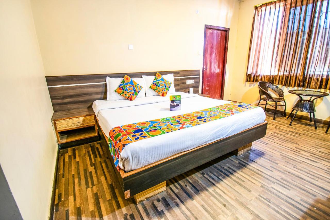 Fabhotel De Santosh Residency Ettines Road Hotel 3*