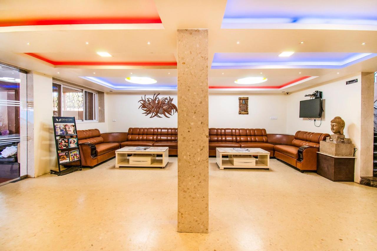 Hotel Fabhotel De Santosh Residency Ettines Road