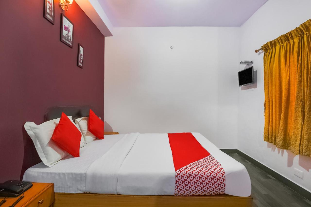 Oyo 27895 Memo Hotel 3*