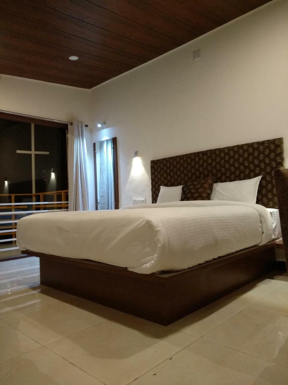 Hotel Olives Pleasant *