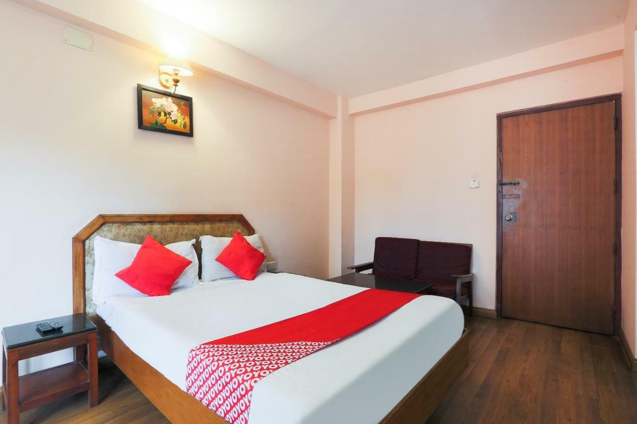 Hotel Oyo 48910 Blue Bird Deluxe Ooty
