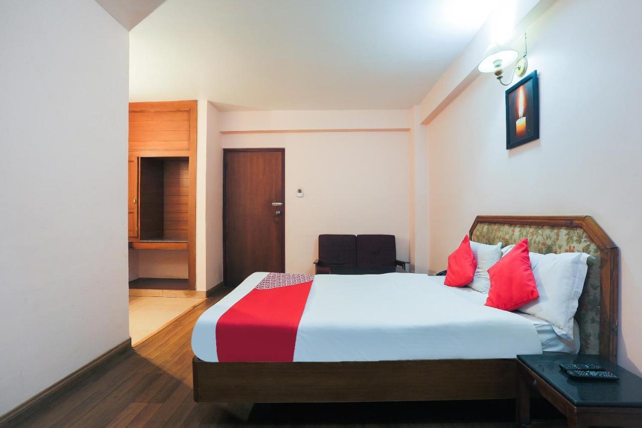 Hotel Oyo 48910 Blue Bird Deluxe