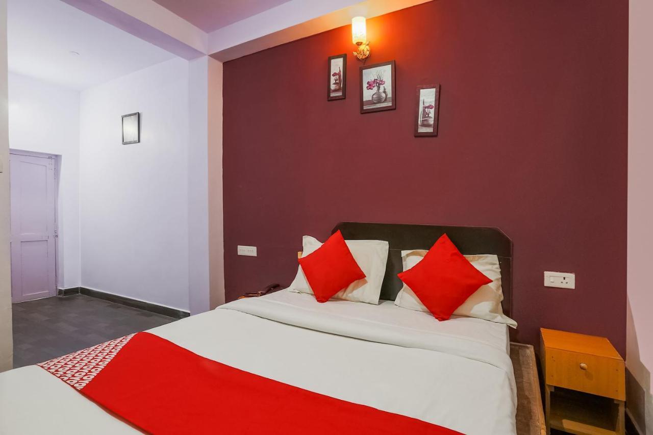 Oyo 27895 Memo Hotel 3*