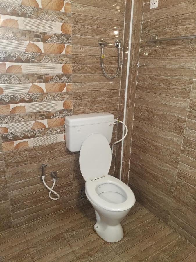 Gangothri Hotel *
