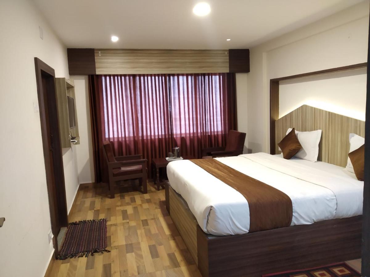 Hotel Gangothri Ooty