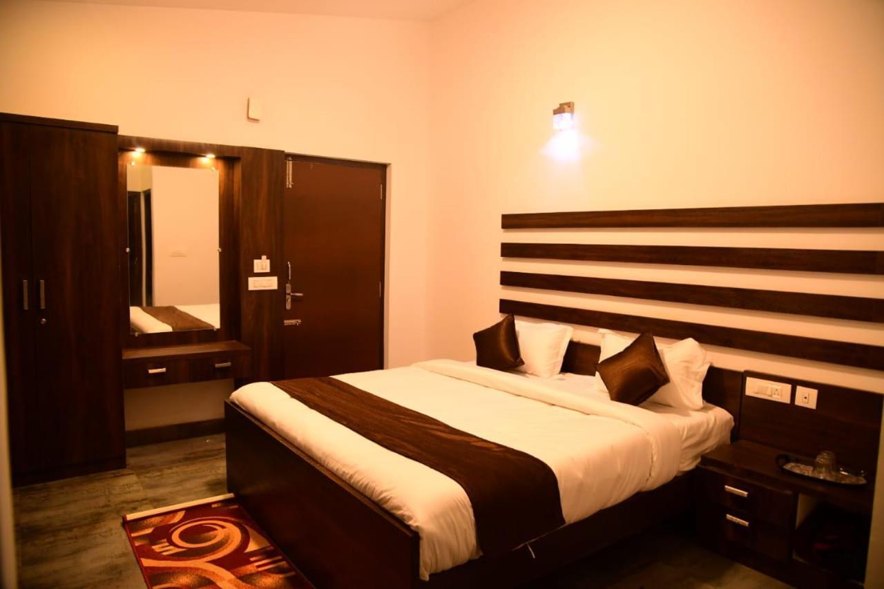 Gangothri Hotel Ooty